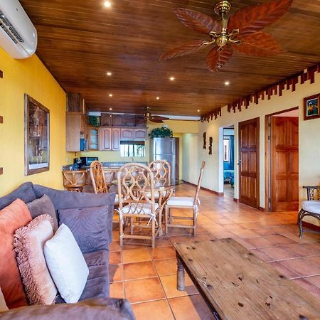 Warm Interiors And Orange Hues On Ground Floor In Front Of Beach Playa Flamingo Eksteriør billede